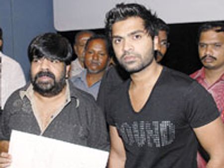 தந்தை டிஆருக்காக பிரச்சாரத்தை துவங்கினார் சிம்பு!