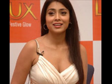 நடனப்புயலாக ஆசைப்படும் ஸ்ரேயா!