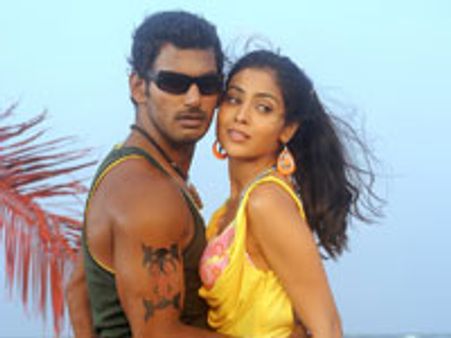 இயக்குநரை அடித்தேனா?-விஷால் பேட்டி