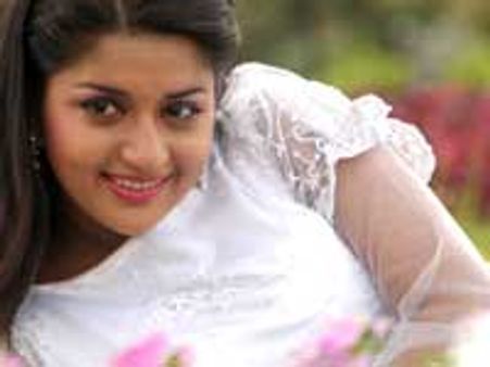 கன்னடத்தில் மோனிகா