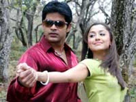 அகம் புறம் படப்பிடிப்பில் தீ விபத்து