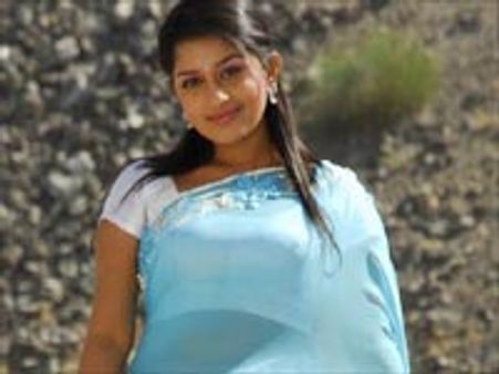 கருணாநிதியின் கதையில் மீரா!