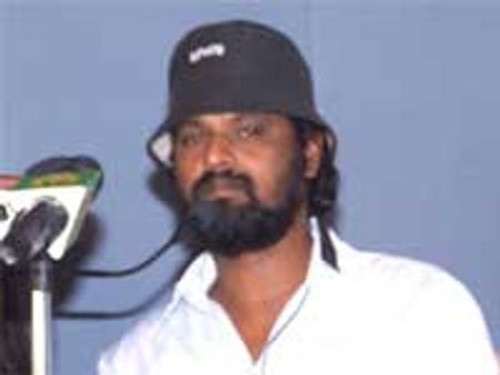 ஏமாற்றப்படும் தமிழினம்!-சேரன் கொதிப்பு