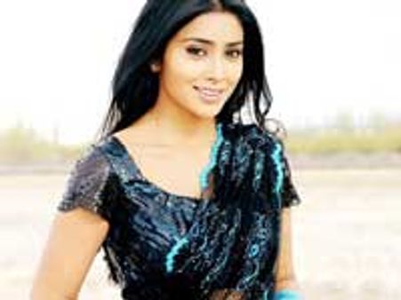 சிக்கு புக்கு... சிக்மகளூர்... சிட்டு ஸ்ரேயா!