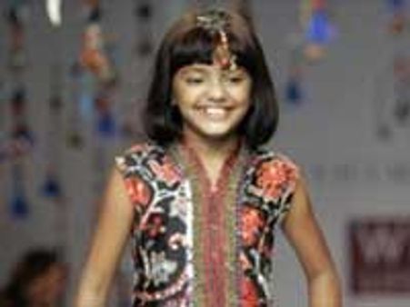 சுயசரிதை எழுதும் ஸ்லம்டாக் புகழ் ரூபினா அலி