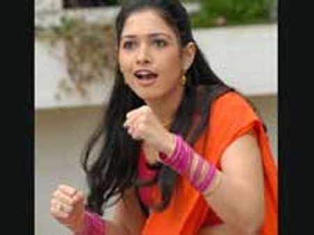 தமன்னா...முத்தம்னா 'தகராறுன்னா!'