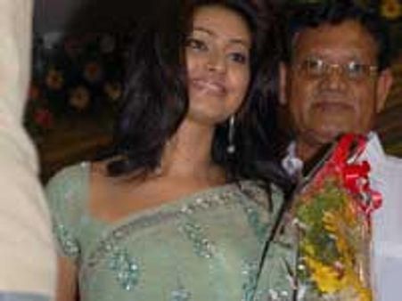 ஸ்னேகா..தெலுங்கில் அச்சமுண்டு!