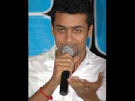 பாடகராகிறார் சூர்யா!