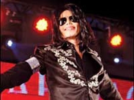 13 ஆண்டுகளுக்கு முன்பு மும்பையை வசீகரித்த ஜாக்சன்