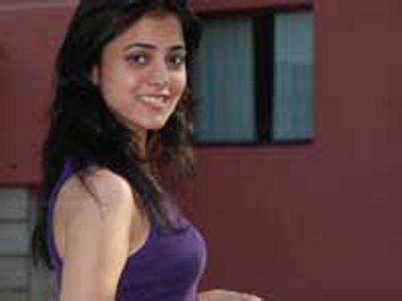 காஜல் தங்கச்சி பராக், பராக்!