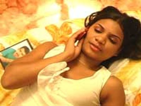 கண் இமைக்கும் நேரத்தில்...