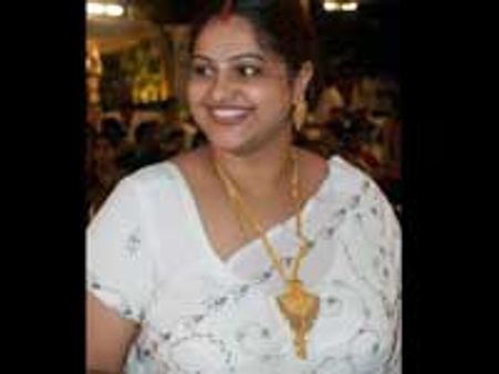 கணவர் இயக்க மீண்டும் நடிக்க வருகிறார் மந்த்ரா