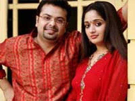 தற்கொலைக்கு முயன்றாரா காவ்யா?