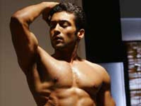 ஒரே வீட்டில் 'சிங்கமும்' 'சிறுத்தை'யும்!