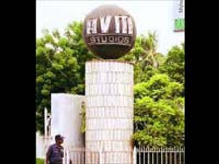 ஏவி.எம் ஸ்டுடியோவில் பயங்கர தீ-ரூ. 3 கோடி செட்கள் நாசம்