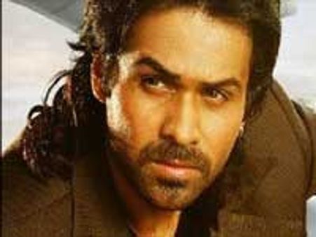 முஸ்லீம் என்பதால் வீடு தர மறுக்கிறார்கள் - நடிகர் இம்ரான் ஹஷ்மி புகார்