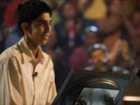 ஸ்லம்டாக் மில்லியனர் படம் பார்க்கும் பிரதீபா பாட்டீல்