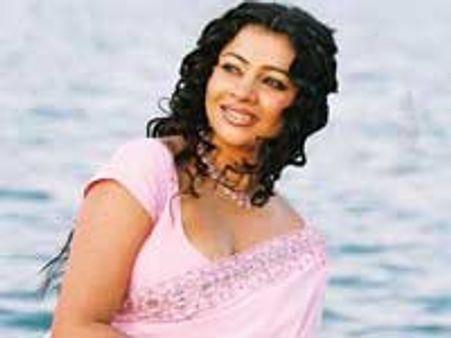 சிங்களத்துக்குப் போகும் காசி!