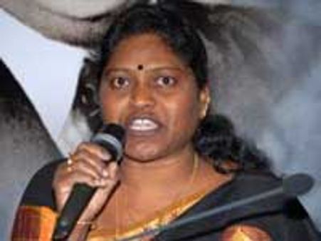 ஷோபா ராணிக்காக வரிந்து கட்டி ஆதரவு தரும் சிவபார்வதி