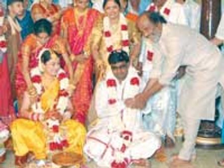 சோனியா விவாகரத்து-காரணம் ஆண்ட்ரியா?