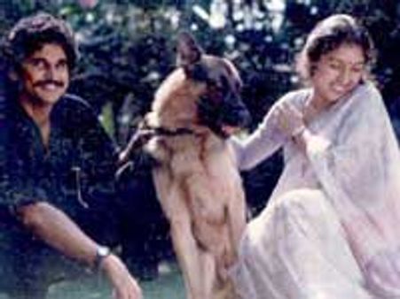 ஹோட்டல் துவங்கிய சுரேஷ் மேனன்!