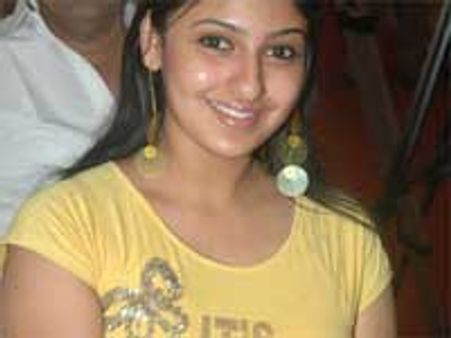 ஹோம்லியா-கிளாமரா? தெளிவாகி விட்டாராம் மோனிகா!