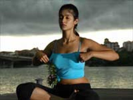 கோவாவில் பிறந்த நாள் கொண்டாடும் இலியானா