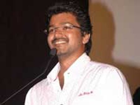 'டாப் கியரில் சூர்யா!' -விஜய்