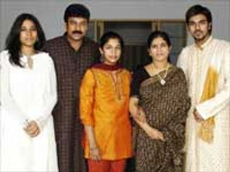 சிரஞ்சீவியின் பிரஜா ராஜ்ஜியம் கட்சிக்கு வயது ஒன்று