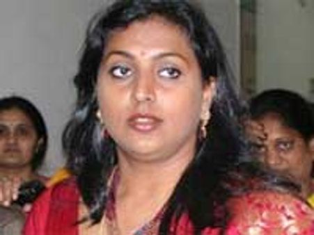 ராஜசேகர ரெட்டி பெண்களுக்கு தரும் மரியாதை - மெய் சிலிர்க்கும் ரோஜா