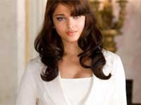 மீண்டும் 'ஐஸை' இயக்கும் மேனன்!