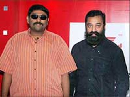 பிரமிட் சாய்மிராதான் எனக்கு ரூ.40 கோடி தரணும்!-கமல்