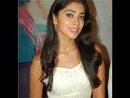 ஜெட் விமானிகள் ஸ்ட்ரைக்கால் அவதிப்பட்ட ஸ்ரேயா!