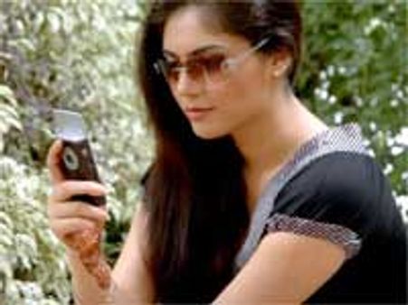 அஞ்சல் வழியில் எம்ஏ படிக்க மும்பைக்குப் போன ஷெரீன்!