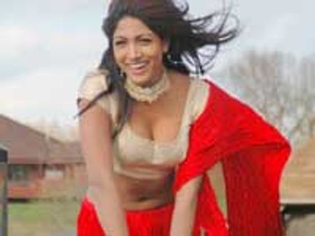 சிந்துரா, பூமிகா, ஸ்னேகா...