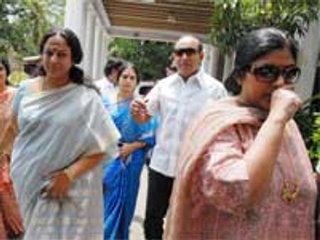 'லிஸ்ட்': ஆக்ஷன் கோரும் நடிகர்-நடிகைகள்!