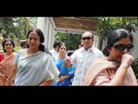 வாதிட்ட விஜயக்குமாருக்கு கமிஷனர் விட்ட எச்சரிக்கை