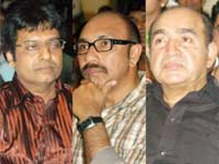 விவேக், சத்யராஜ், ஸ்ரீபிரியா, விஜயகுமார் மீது கமிஷனரிடம் புகார்