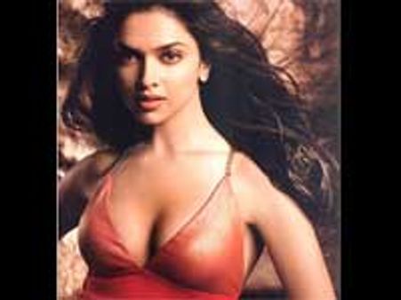 'போல்டு' தீபிகா!