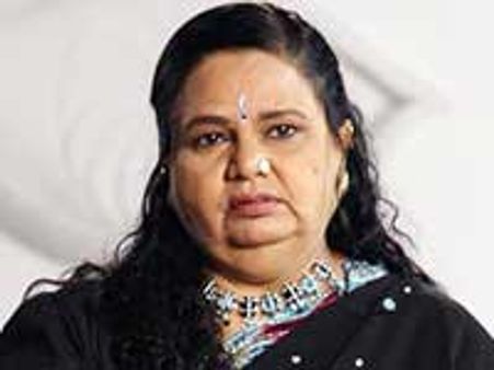 'பிக் பாஸ்' - ராக்கி அம்மா டிஸ்மிஸ்!