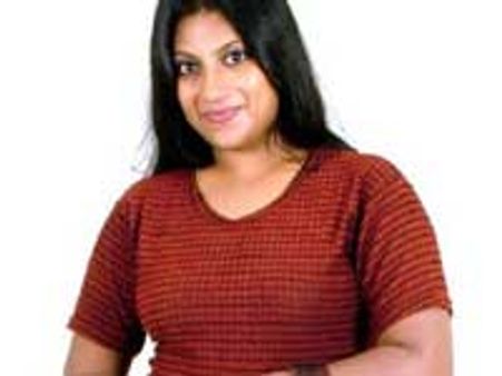 'நல்ல நல்ல பிள்ளைகளை நம்பி' குண்டு கல்யாணம்!