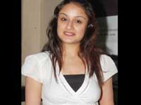 அடேங்கப்பா சோனியா...!