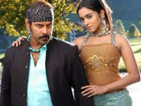 மீண்டும் தேடிப்போய் 'மாட்டிய' விக்ரம்!