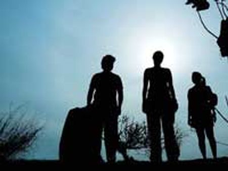 கார்த்திக்கு கே.வி.ஆனந்த் கல்தா... சிம்புவுக்கு வெல்கம்!