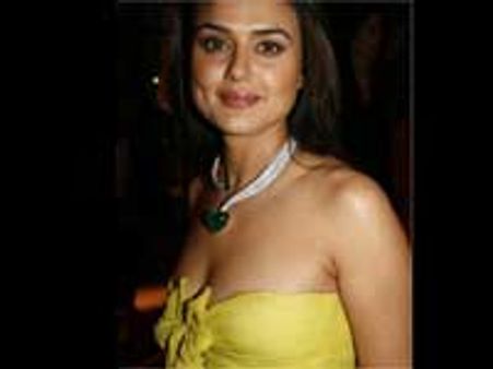 கூடைப்பந்தாட்ட அணியை உருவாக்கும் ப்ரீத்தி ஜிந்தா