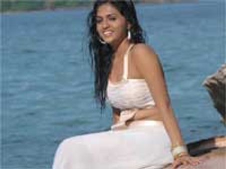 சுனேனா உயிர் தப்பிய கதை!