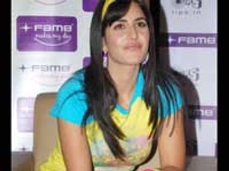 பாஜக எம்.எல்.ஏவை மணந்தாரா காத்ரீனா - திருமணச் சான்றிதழால் சர்ச்சை