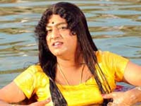 விவேக் பேச... அரங்கை விட்டு வெளியேறிய பத்திரிகையாளர்கள்!