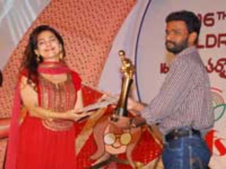 பசங்க பட இயக்குநர் பாண்டிராஜுக்கு தங்க யானை விருது!