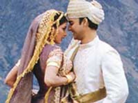 நடிகர் குணால் கொலை வழக்கில் நடிகை லவீனா கைது